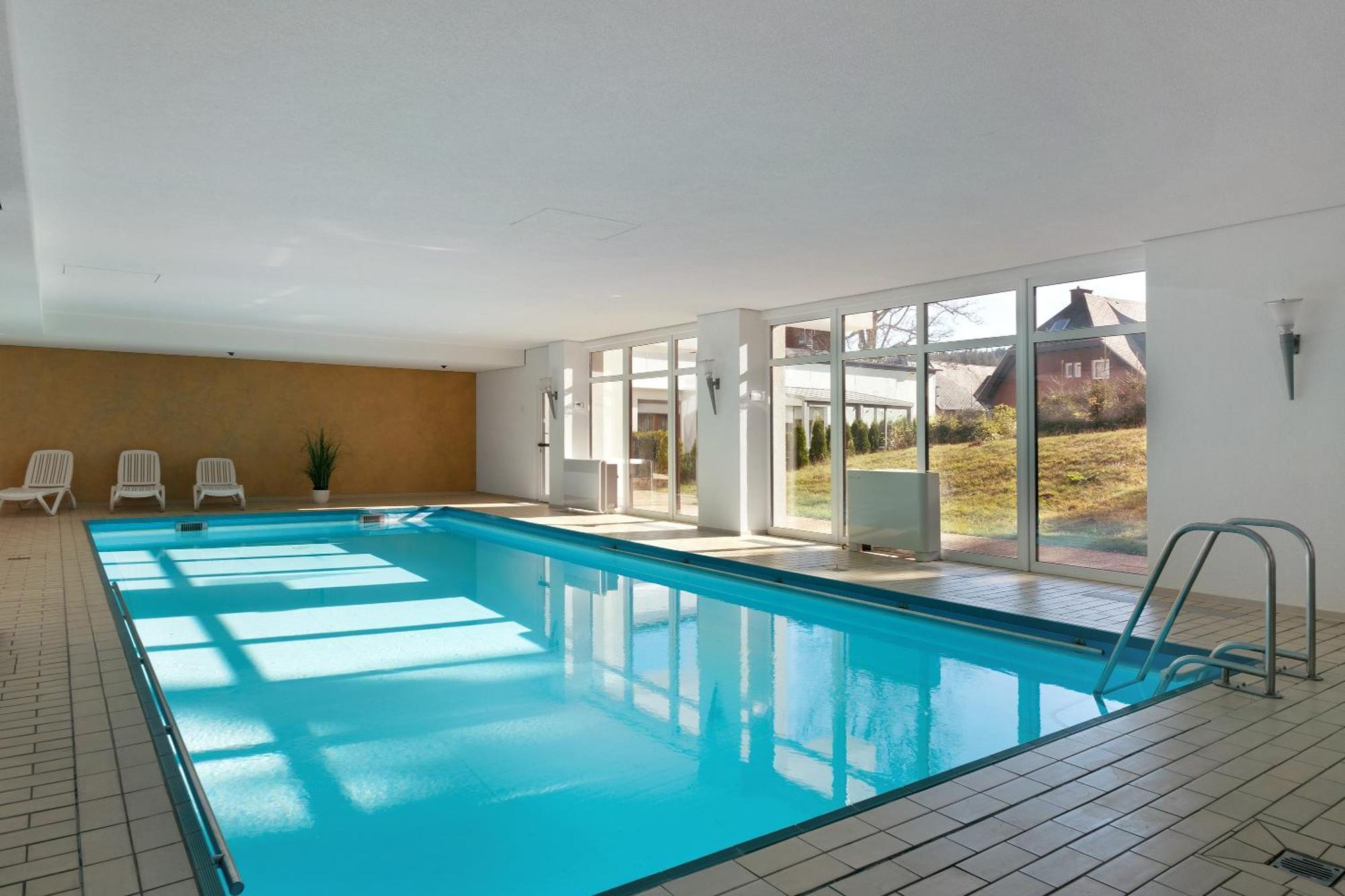 Fw Moonlight Mit Sauna, Schwimmbad Schoenwald im Schwarzwald